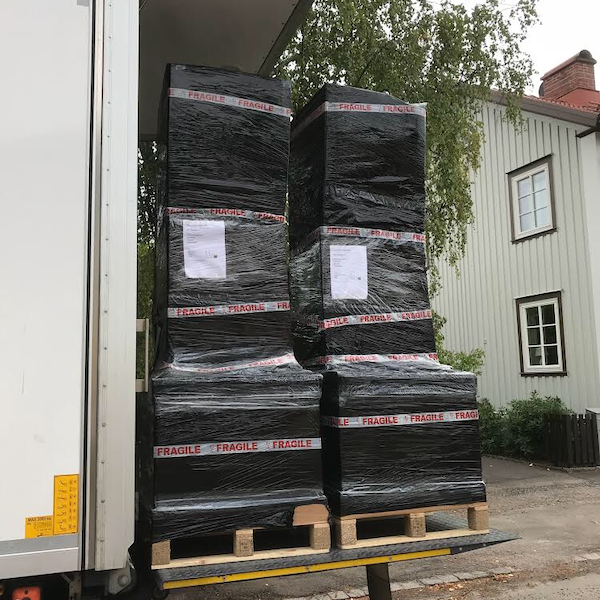 wooden garden obelisks arriving in Sweden